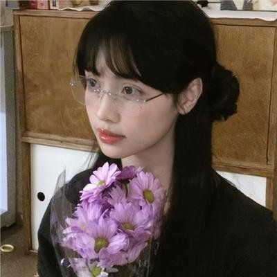 为黛茜小姐开车